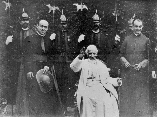 Leo XIII. verurteilt die Freimaurerei: Der Papst im Jahr 1896